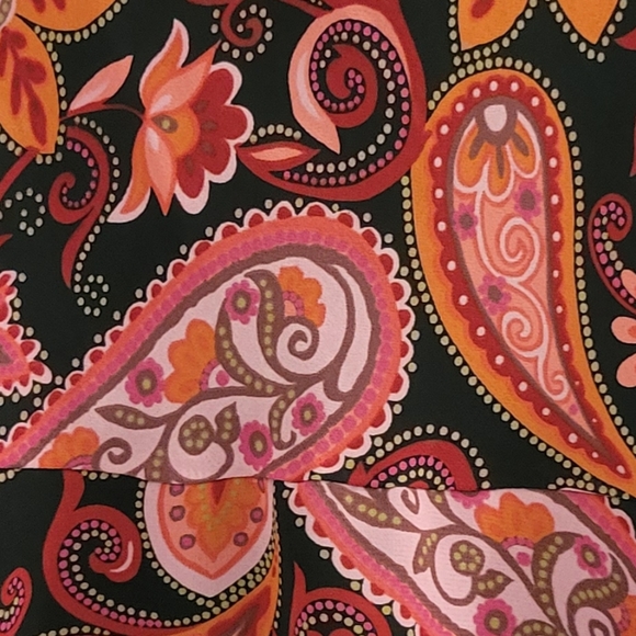 Fashion Bug Black Floral Skirt Large - Picture 7 of 7